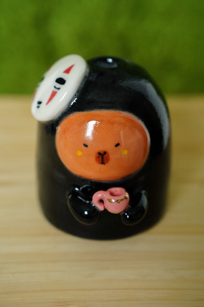 No- Face Capy Vase