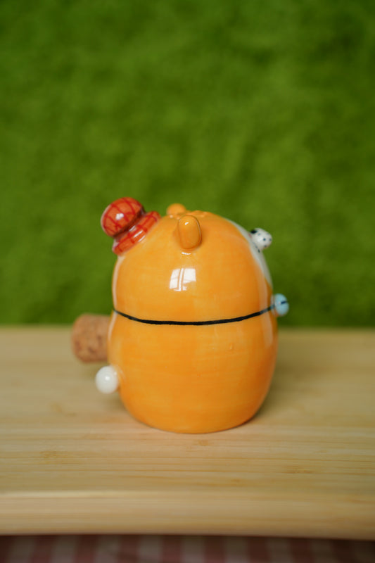 Cheddar Cat The Salt Shaker