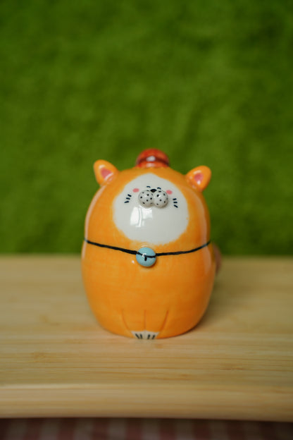 Cheddar Cat The Salt Shaker