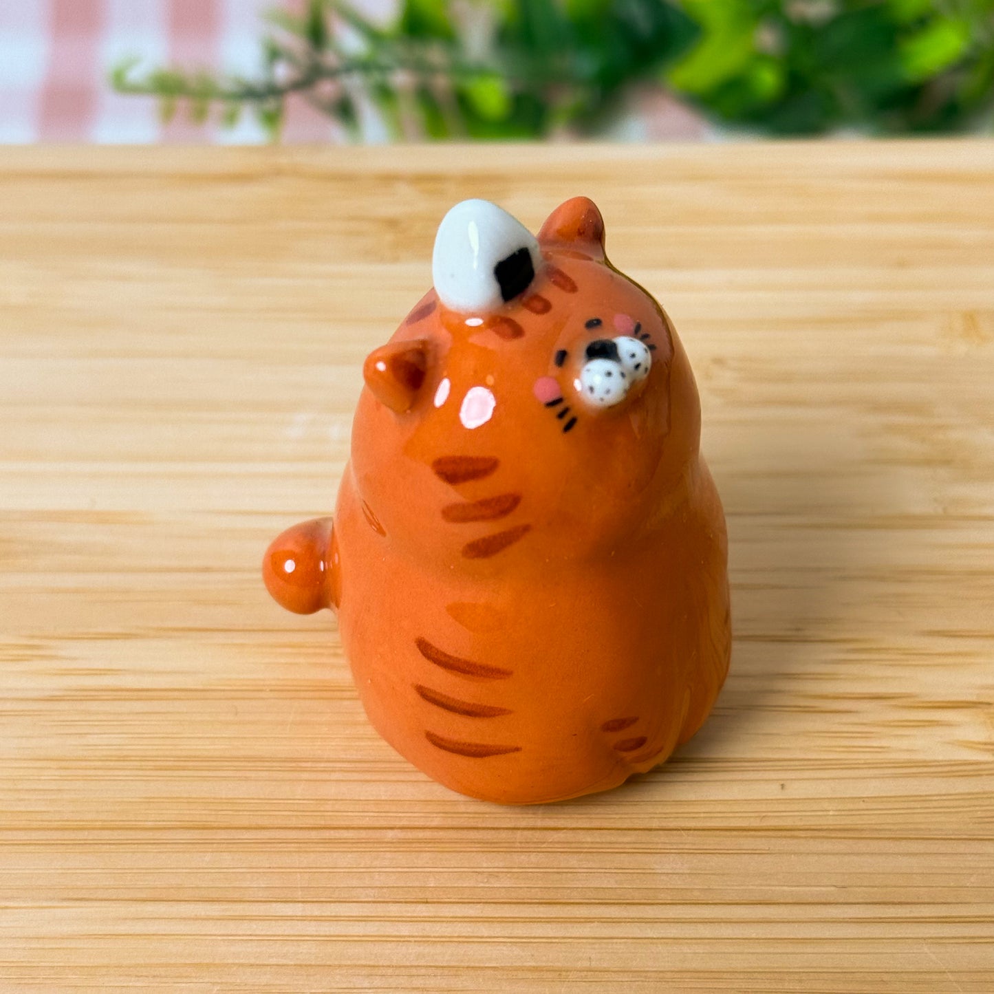 Cinnamon Cat Figurine